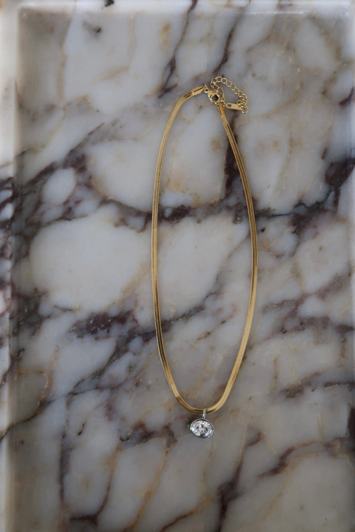 CORA NECKLACE