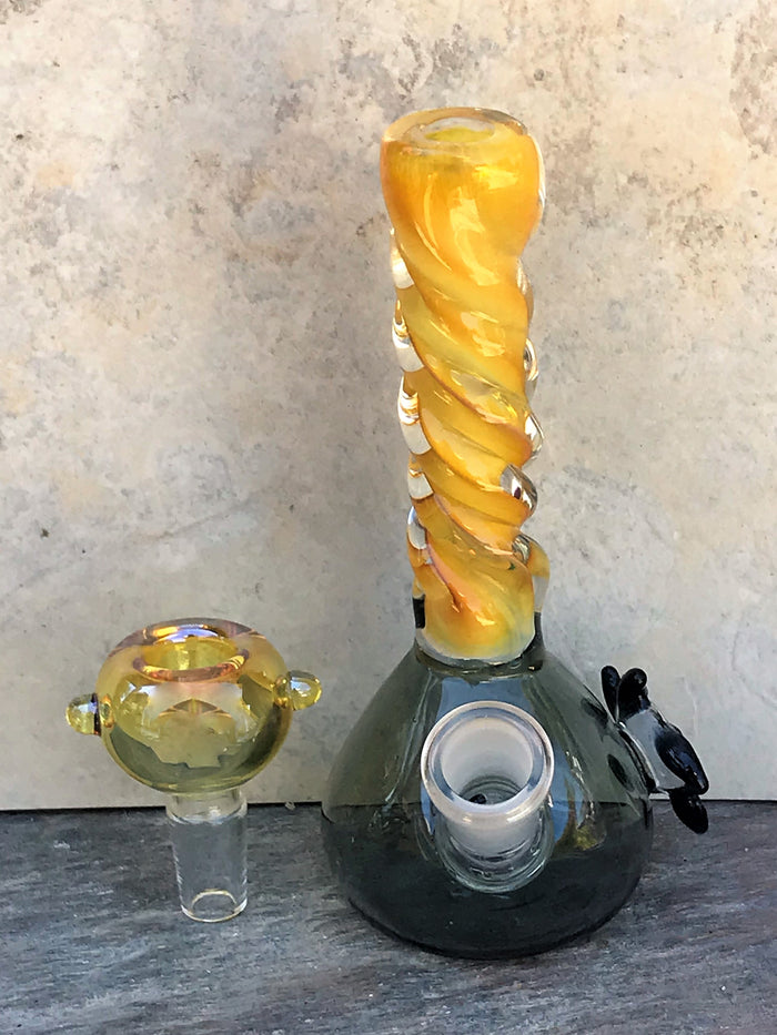 Beautiful 5.5" Mini Beaker Water Rig w/Swirl Fumed Glass Neck Design - Golden Blue