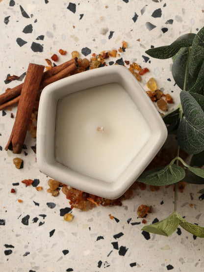 Monochrome Candle Coconut & Amber 56 OZ | One Colour-Image 1