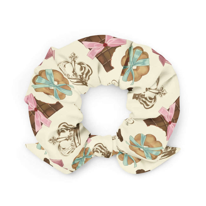 Royal Cookie kawaii scrunchie in vanilla cream with vanilla bear cookies and gold crowns