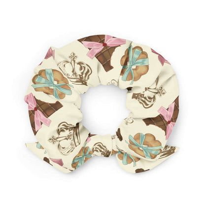 Royal Cookie kawaii scrunchie in vanilla cream with vanilla bear cookies and gold crowns