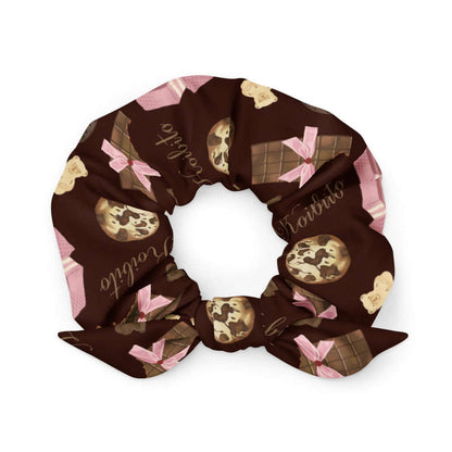 Royal Cookie kawaii scrunchie in vanilla cream with milk-chocolate bars and pink satin bows